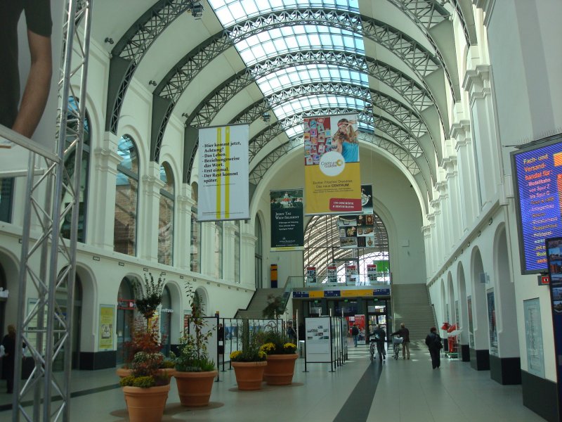 Dresden Hauptbahnhof , Eingangshalle,
Okt.2009  