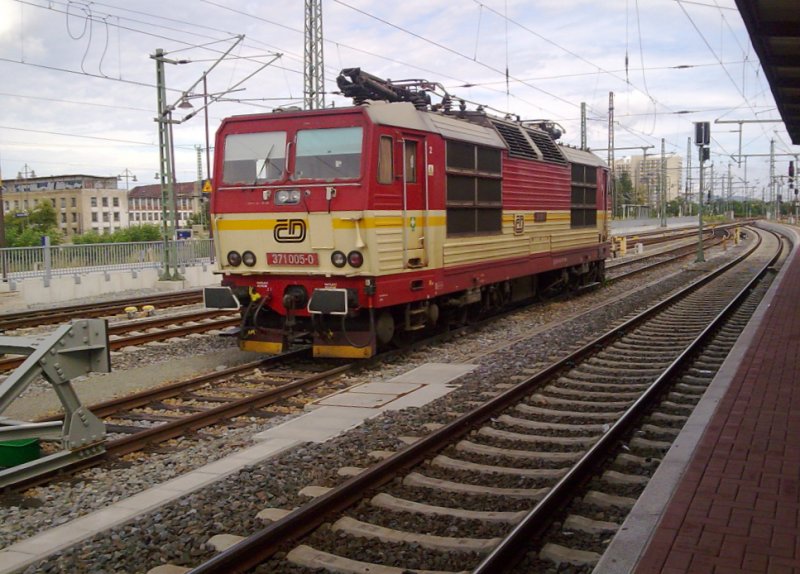 CD(Kn�delpresse) auf dem Abstellgleis im Dresdner Hauptbahnhof 