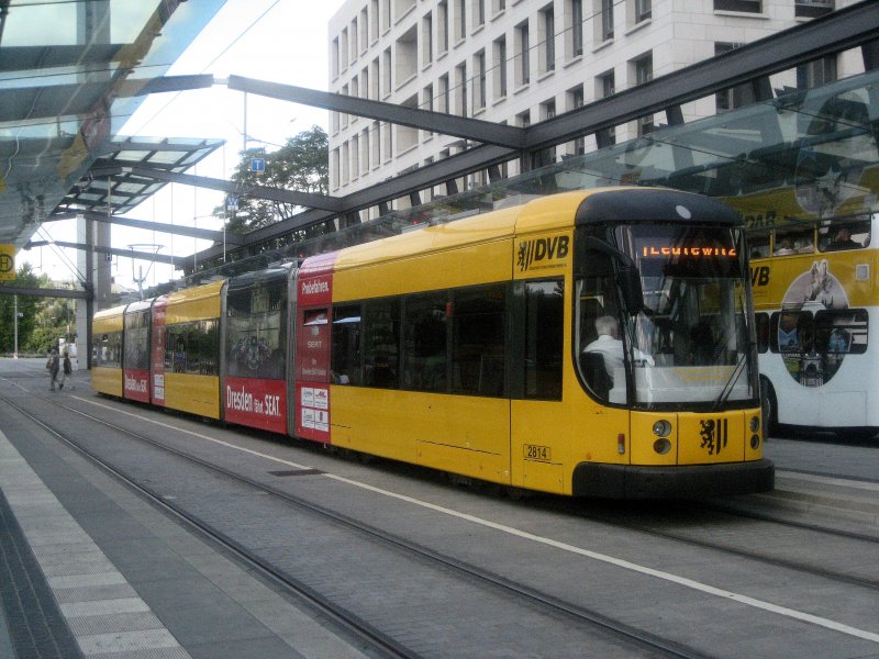 Dresden Station Postplatz
am 29.08.2009
NGT D12DD - 2814 - 