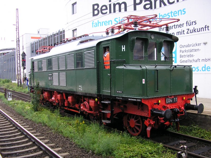09/03/2006: museum locomotive E04 11 presents to the car show