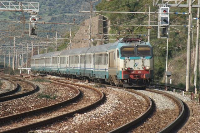 Actually, I prefer the visually beautiful E402A E402B the present