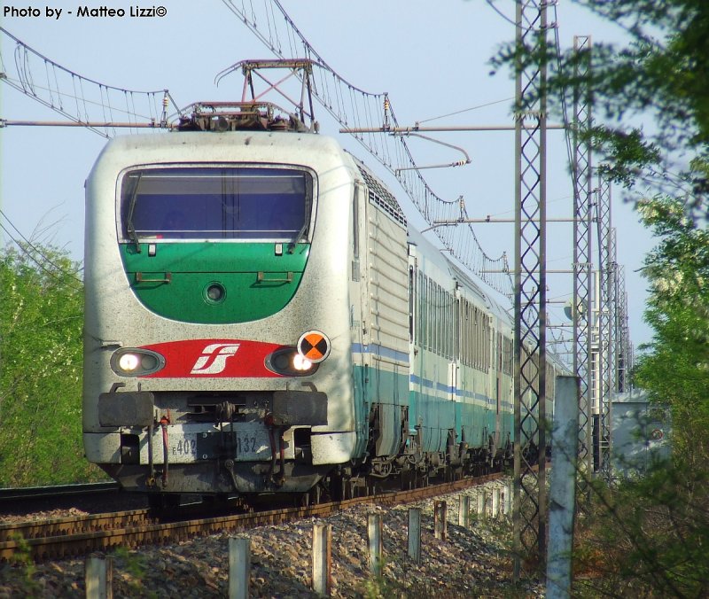 Hauling IC 520 Napoli-Torino near Alessandria (automatically translated, Powered by