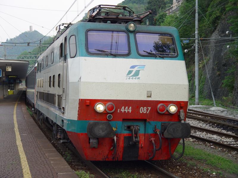 E 444 087 am 4.6.05 in Como 