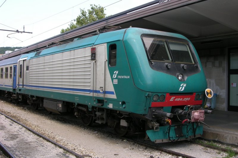 E464.295 in Trieste Centrale on 20/07/2008. (automatically translated, Powered by