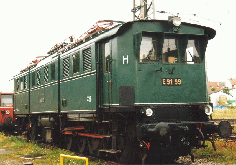 Die E 91 99 am 6. Juli 2002 im Eisenbahnmuseum
