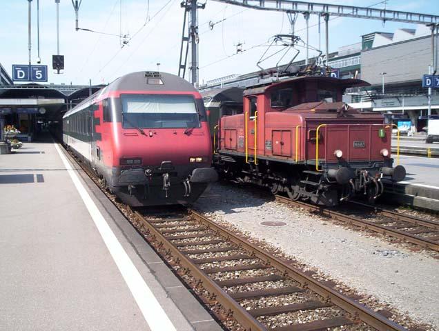Shunter Ee 3 / 3 at Luzern HB. on July