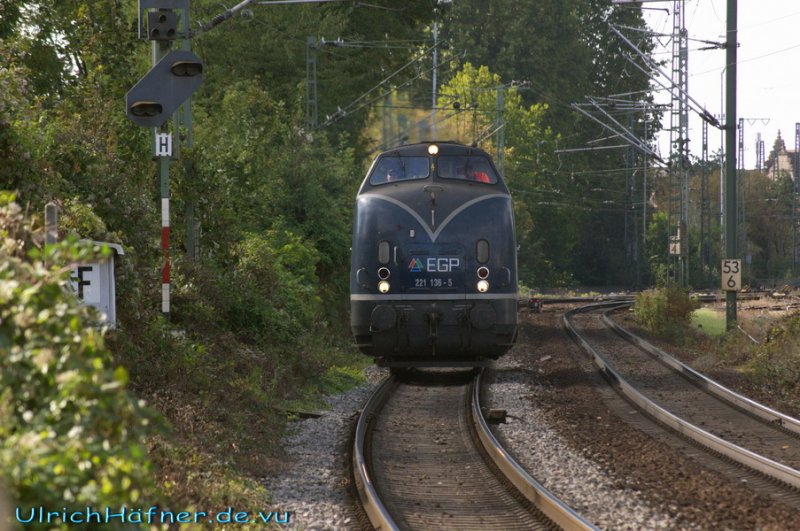 EGP 221 136-5 der Eisenbahngesellschaft Potsdam mbH (EGP) bei der Leerdurchfahrt am 29.09.2007 beim Haltepunkt Heilbronn - Slmertor