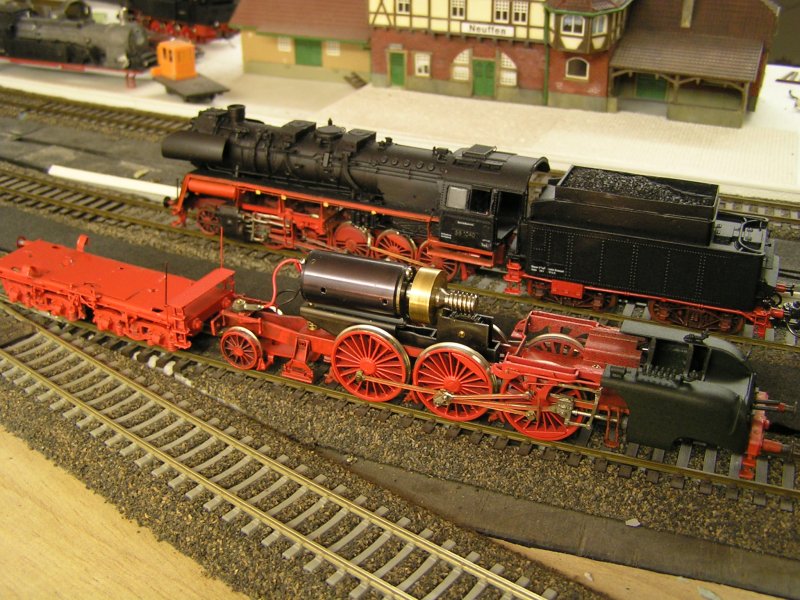 East 18 314: the chassis is almost finished. The tender