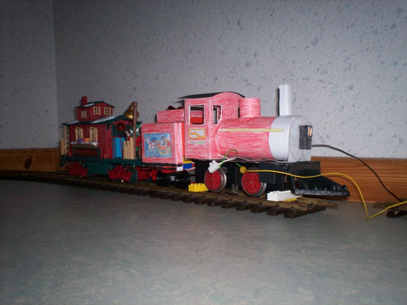 Ich habe f�r einen Santa s Toy Shop Wagen eine Lokomotive