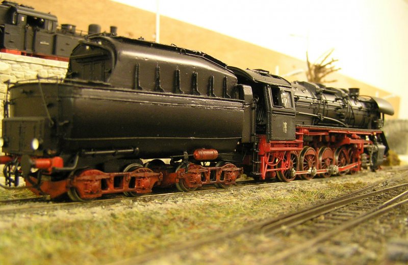 DDR BR 44 Kohlenstaub. Roco Lok, Selbstbau-Tender auf G�tzold Drehgestellen.