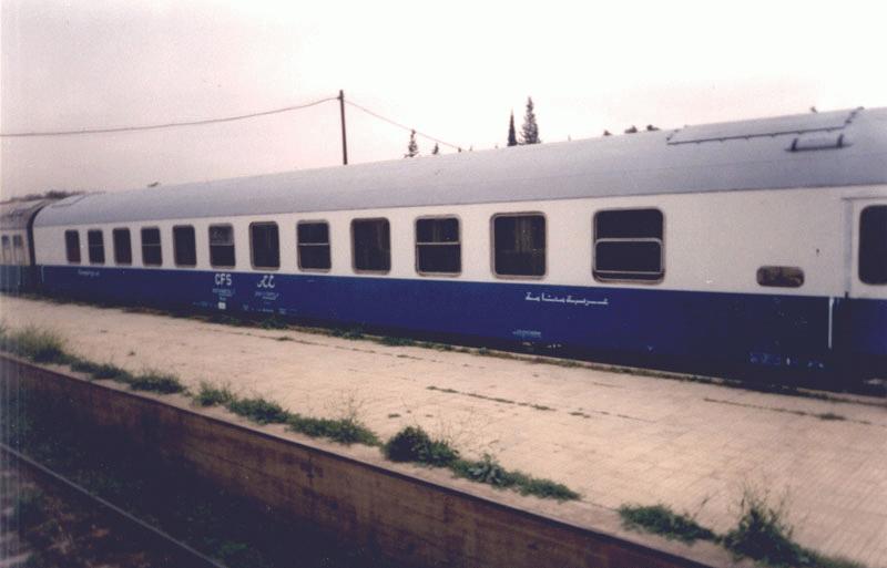 Ein Schlafwagen der Syrischen Eisenbahn- Gesellschaft ``CFS``, vom Zug No.30: Aleppo-Damaskus-Aleppo.     (Damaskus-May.2002)
