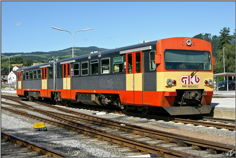 Ein VT 70 der GKB steht abfahrbereit im Bahnhof Kflach.
19.07.2009