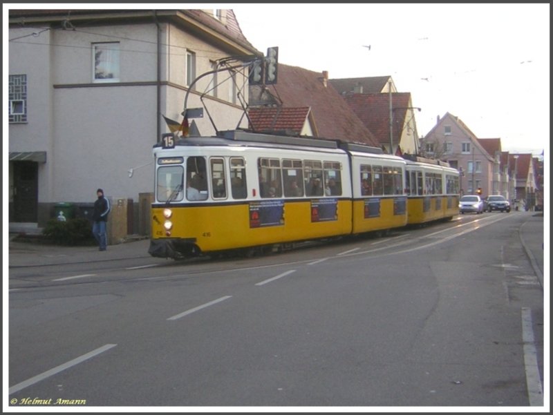 Einfahrt des 5. Zuges der Linie 15 mit den GT4-Triebwagen 416 und 422 in die Endhaltestelle Stammheim am 08.12.2007, dem letzten Betriebstag der Linie. Rund um die Wendeschleife in Stammheim wurde der Abschied vom Triebwagen GT4, der mit der Einstellung der Linie 15 aus dem Plandienst ausschied, mit einem Volksfest begangen.