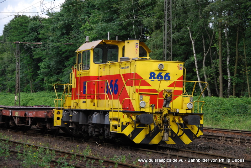 866 (Eisenbahn und H�fen) h�ngt am 22. Juni 2009 an
