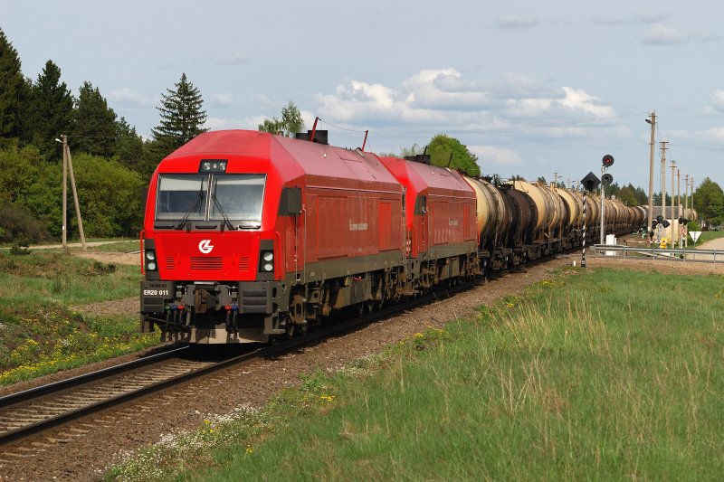 ER 20CF - 011 and 012 (11/05/2009) with a boiler