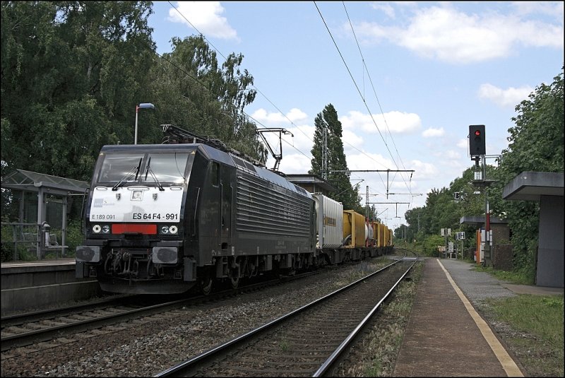 E189 091 (ES64F4-991) der ERS ist mit dem DGS 42327