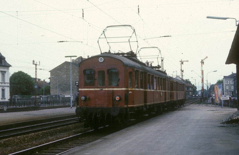 485 005 + 885 702 Lörrach 18.05.75 (automatically translated, Powered