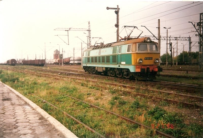 Die polnische ET22 623 fuhr,am 27.September 1996,in Szczecin Gumience,an einem