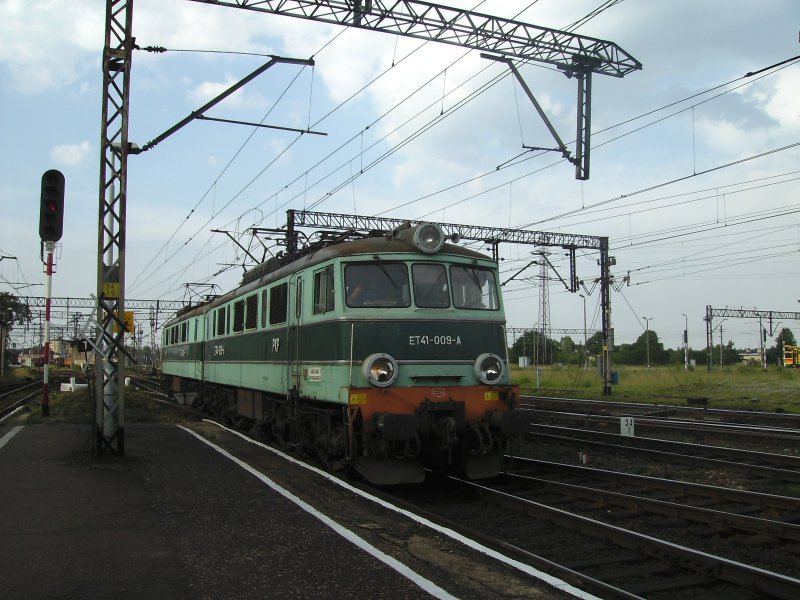 Eine ET41 beim Rangieren im Bahnhof Tarnowskie Gory! 