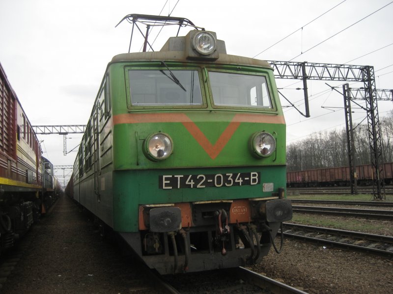 ET42-034 am 19.03.2008 in Zduńska Wola Karsznice. 
