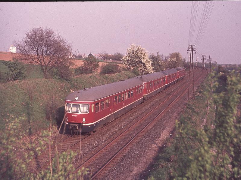 ETA 517 A four-part moves up the ramp to Niedernhausen