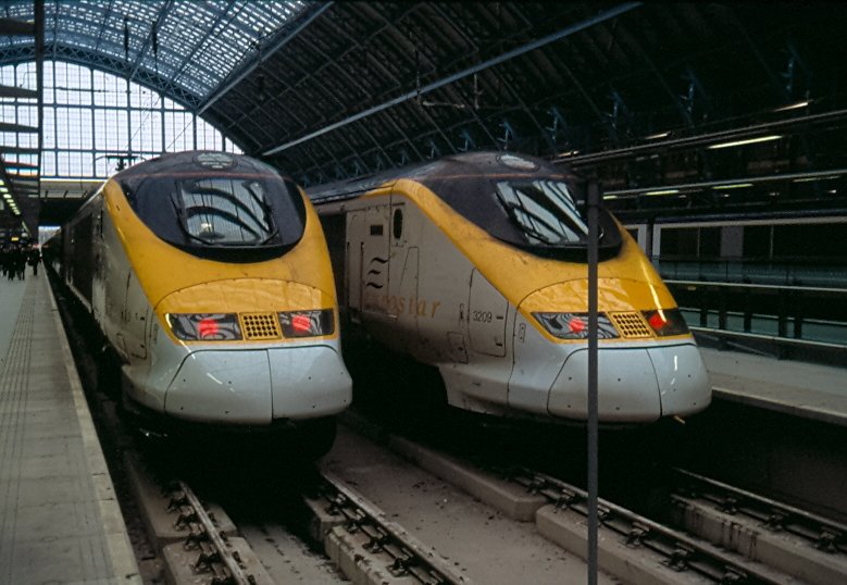London, St. Pancras International. Am 15.03.2008 stehen morgens um 8.00