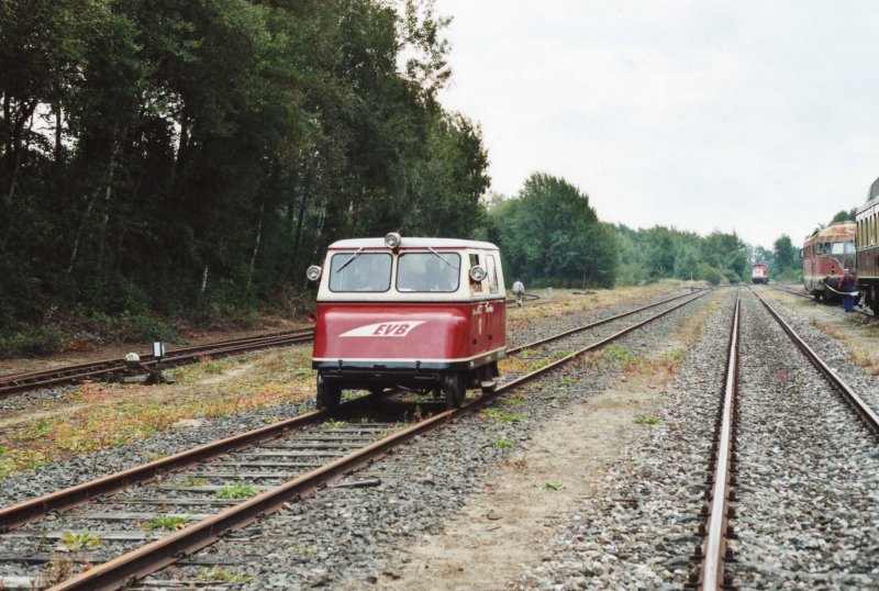 In diesem Schienenkleinwagen wurde beim Tag der offenen T�r 2007