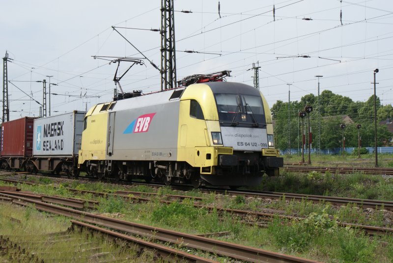 ES 64 U2-099 der EVB am 26.05.2009 bei der Durchfahrt
