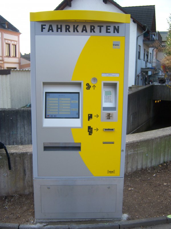 Ticket machine in the Trans-Regio Urmitz (automatically translated, Powered by