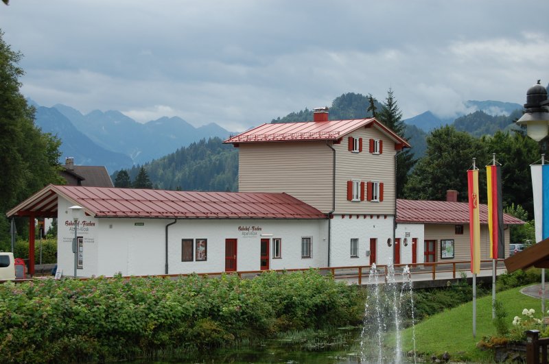 Auch im Oberallg�u gibt es sch�ne Bahnh�fe! So zum Beispiel