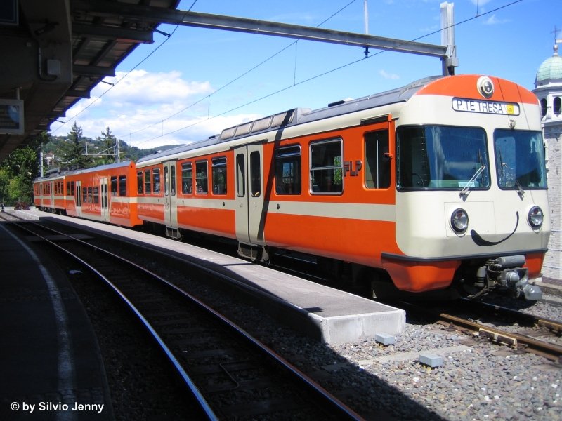 FLP Be 4/6 mit Niederflurwgaen am 3.8.07 in Lugano. Leider