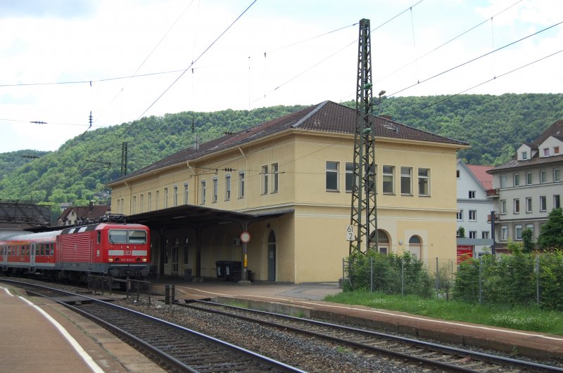 Auch sehr formsch�n ist der Bahnhof Geislingen mit der gerade