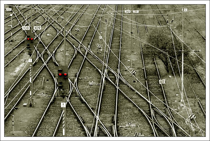 Gleis- und Weichenanlagen des G�terbahnhofes in Stuttgart-Untert�rkheim. 01.05.2006 (Matthias) 