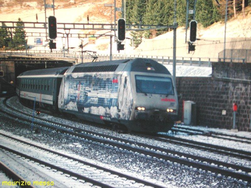 SBB Re 460 033 Marklin - Airolo - 24.11.2001 