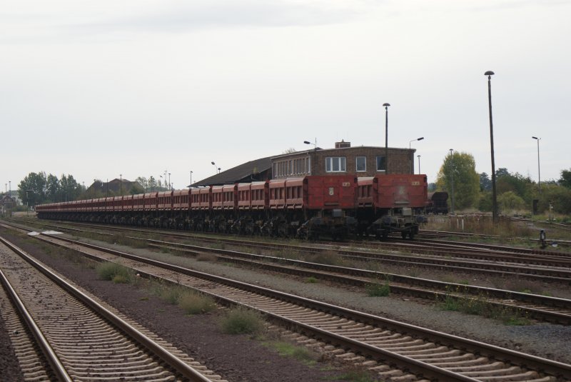 Two rows of "fans" were parked on 03/10/2009 at Haldensleber