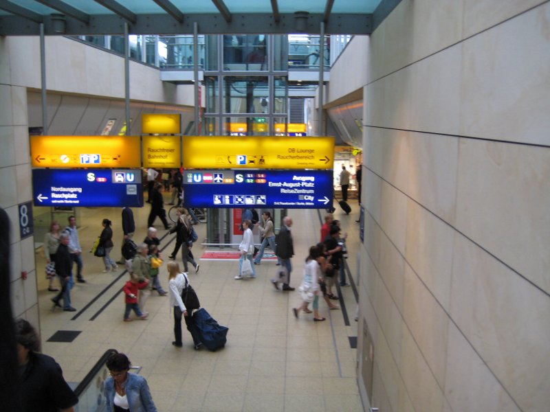 Bahnhof Hannover.  