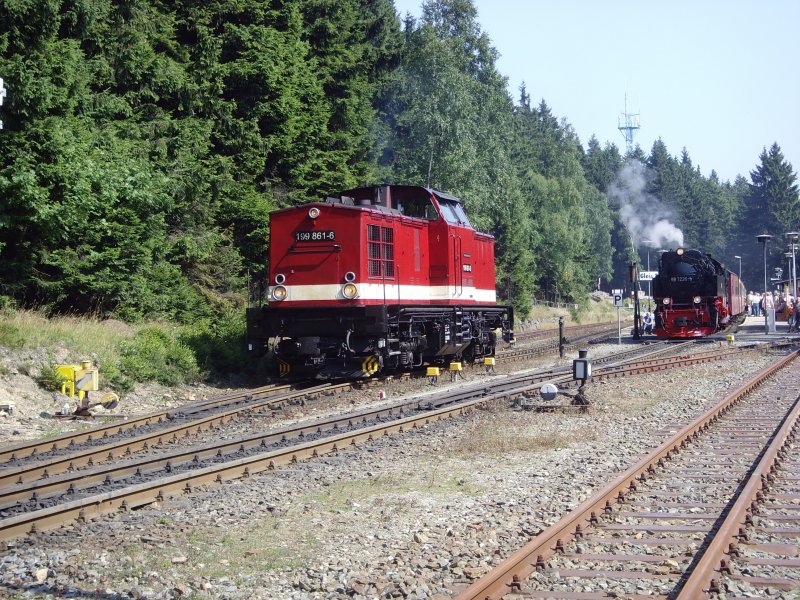 199861-6 7236-5 and 99 in the station Schierke. The resin