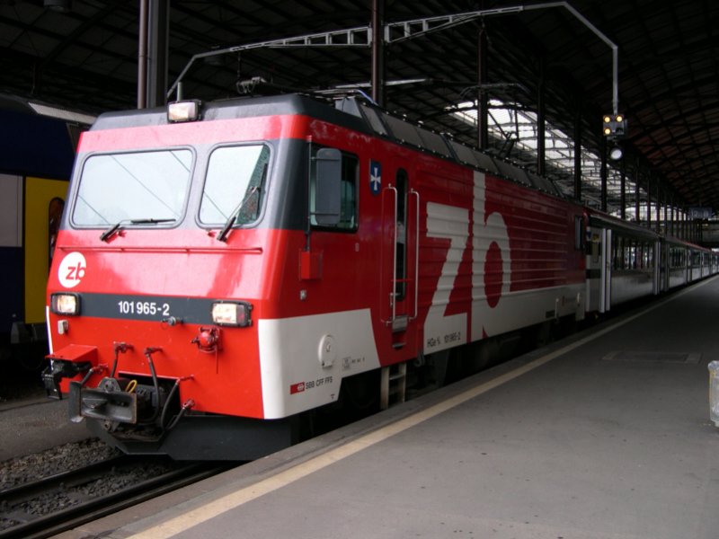 Am 28.05.2007 tr�gt HGe 4/4 101 965-2 schon das neue