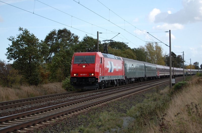 185 630-1 HGK zieht einen Sonderzug am 4.10.2009 bei Peine