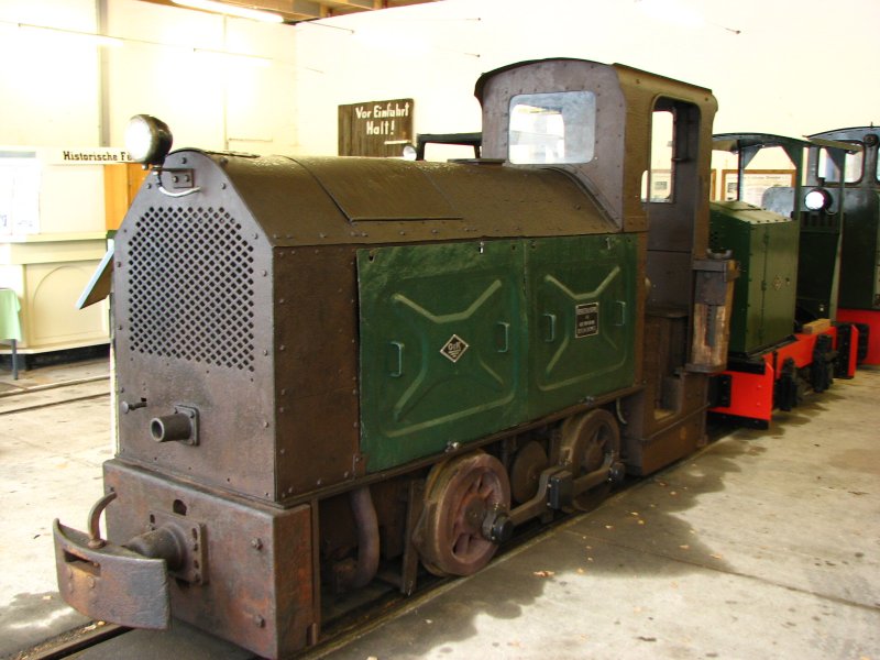 Eine RL3 von O&K ausgestellt im Feldbahnmuseeum Herrenleite.22.02.09 
