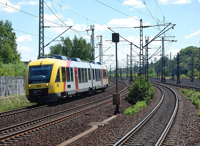 HLB-Lint als DLr 93585 Ff-H�chst - Hmb-Eidelstedt am 23.5.2009 in
