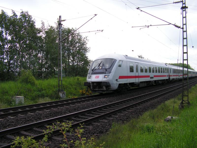 IC-Steuerwagen der Bauart Bimdzf 269.2 mit dem IC Leipzig-Oldenburg. 