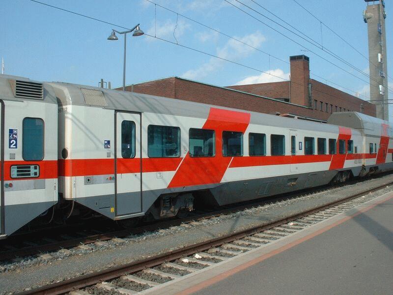 IC1-dining car on 06.09.2002 in Tampere. (automatically translated, Powered by