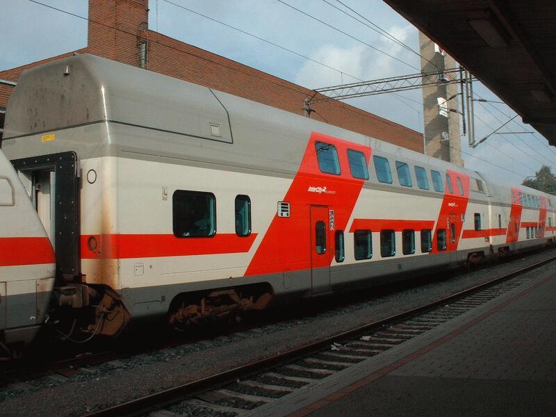 IC2-car Edb 28 409 business class and 2nd class on