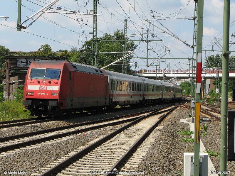 101 035 with IC to Stralsund (automatically translated, Powered by