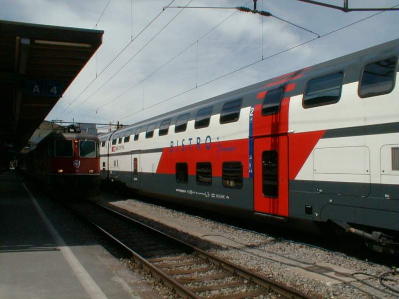 SBB IC 2000 at 20:05:01 bistro car in Chur (automatically