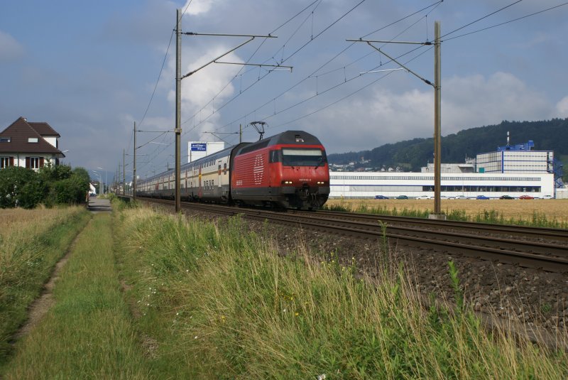 Am 16.7.09 hatte die Re 460 043-3 den IC 818