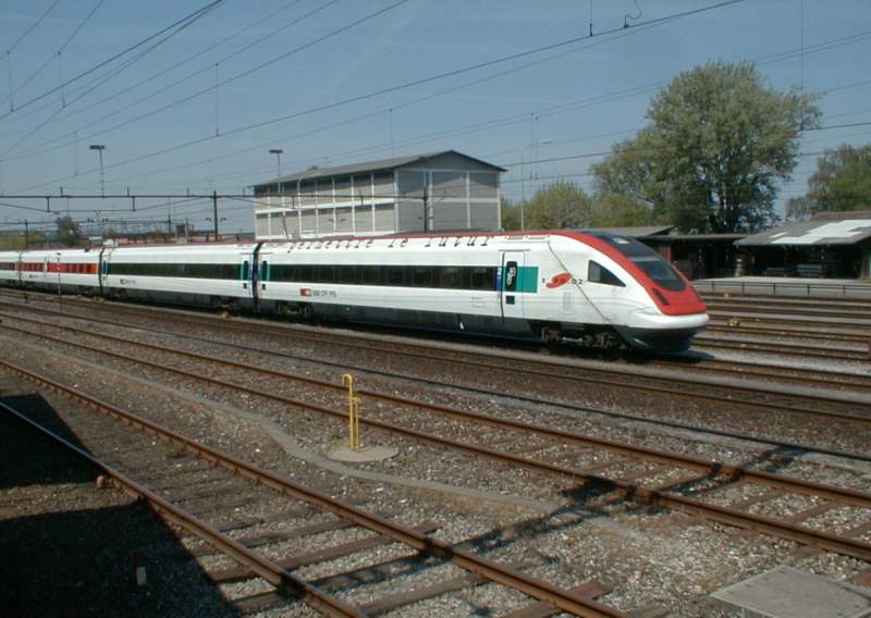 SBB IC tilting train, parked in the Rorschach 13:05:01 (automatically