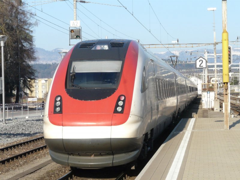 SBB - ICN 500 028 als Schnellzug unterwegs zwischen Bern