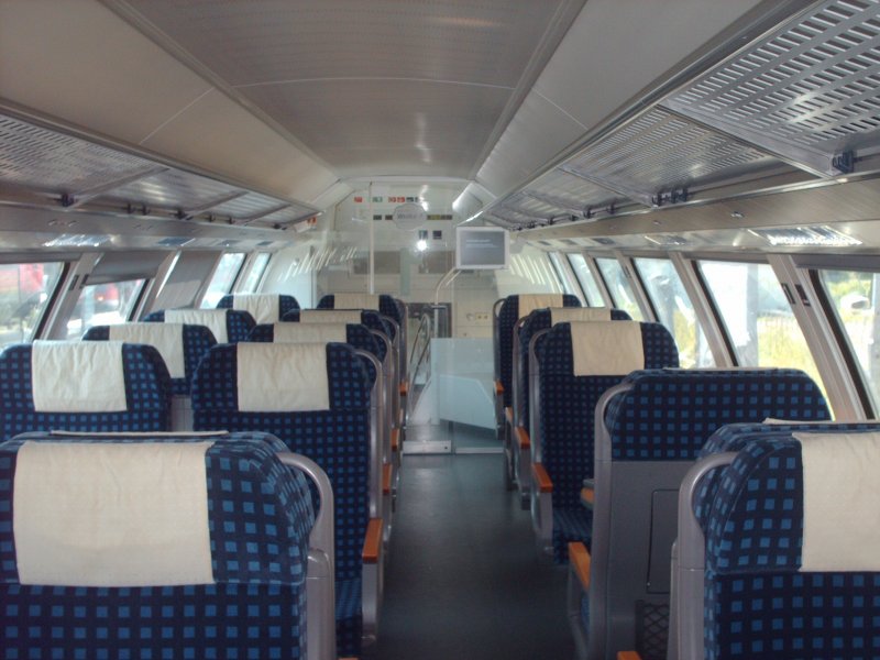 Innenansicht eines RE160 1.Klasse.  